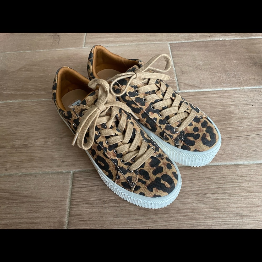Steve Madden - Size 7 - Animal Print Platform Sneakers